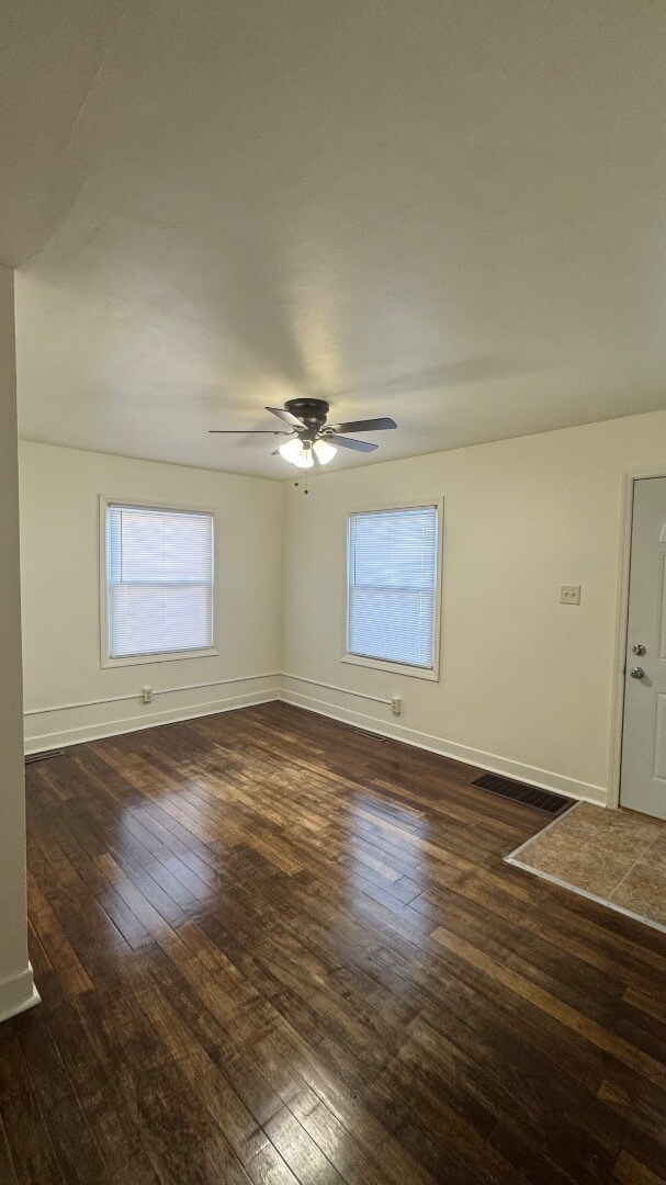 Foto del edificio - 2162 Vermont St