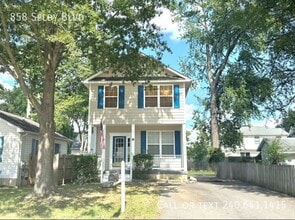 Building Photo - 858 Selby Blvd