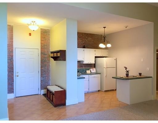 Primary Photo - 54 Forest St