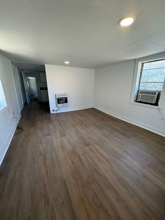 Building Photo - 1bedroom 1bathroom