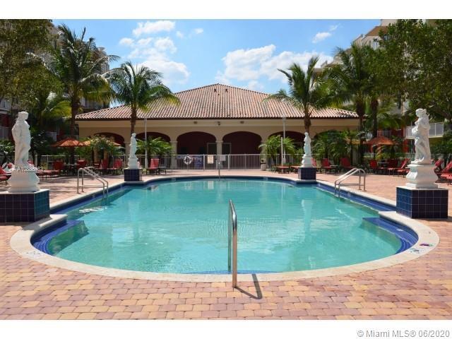 Foto del edificio - 18255 NW 68th Ave
