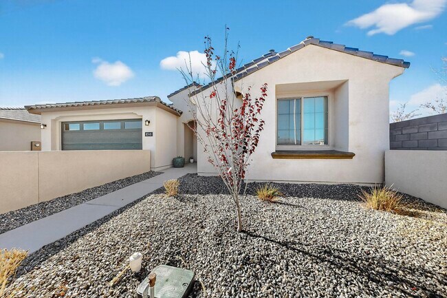 Foto del edificio - 8345 Salinger Wy NW