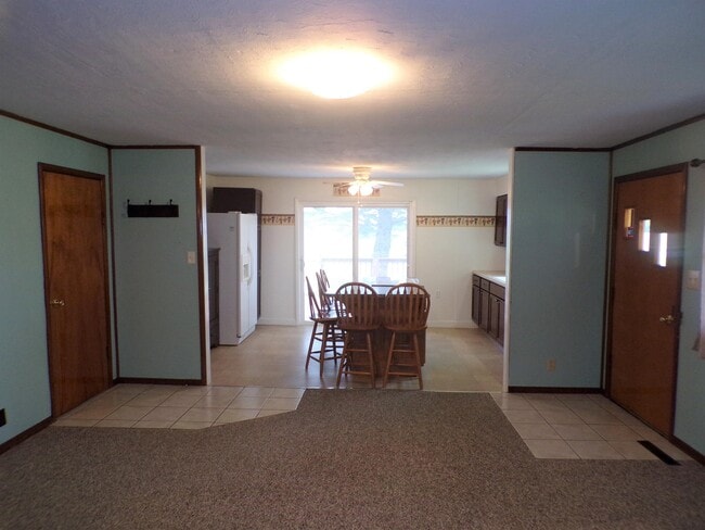 Building Photo - 14780 Lickley Rd