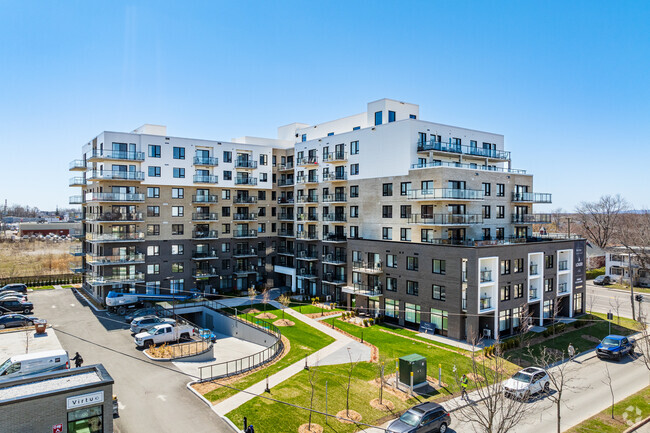 Building Photo - Le Virtuo