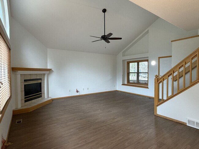 Building Photo - Elevated Living in Fort Collins – Stylish 3 Bed 3.5 Bath Home