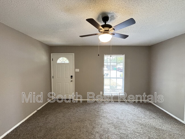 Building Photo - 13307 Quail Bend Dr