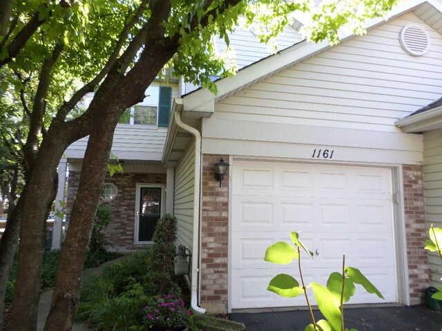 Primary Photo - 1161 Regency Dr
