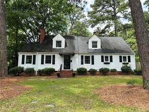 Building Photo - 238 Pinecrest Dr