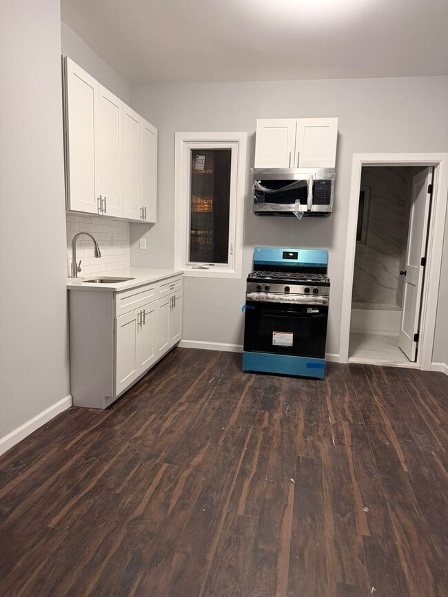 Foto del edificio - 906 Summit Ave