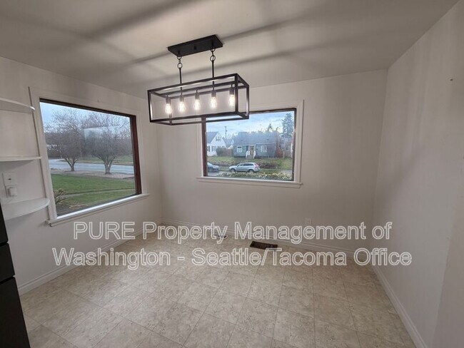 Building Photo - 3136 S 18th St