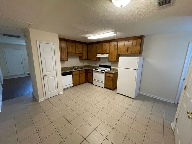 Photo - PRE-LEASING FOR AUGUST 2026! House