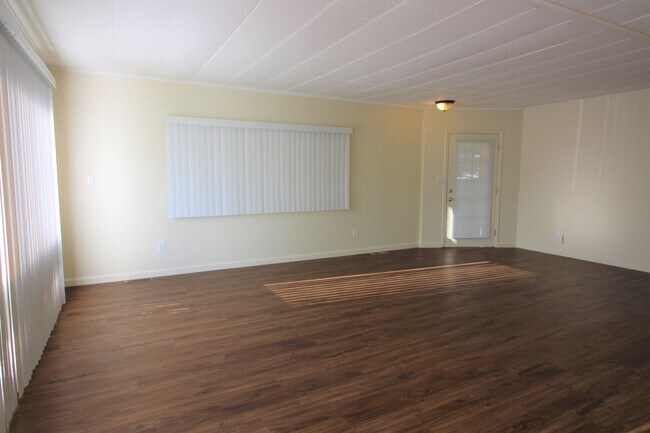 Foto del edificio - 2 Bedroom Mobile Home for Rent