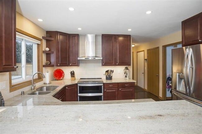Foto del edificio - 1014 Bethany Ct