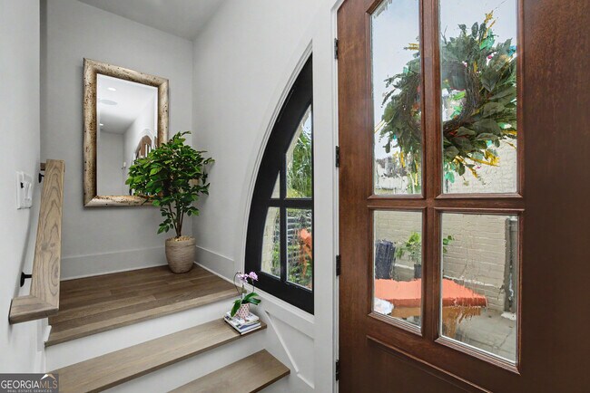 Foto del edificio - 495 Juniper Ln