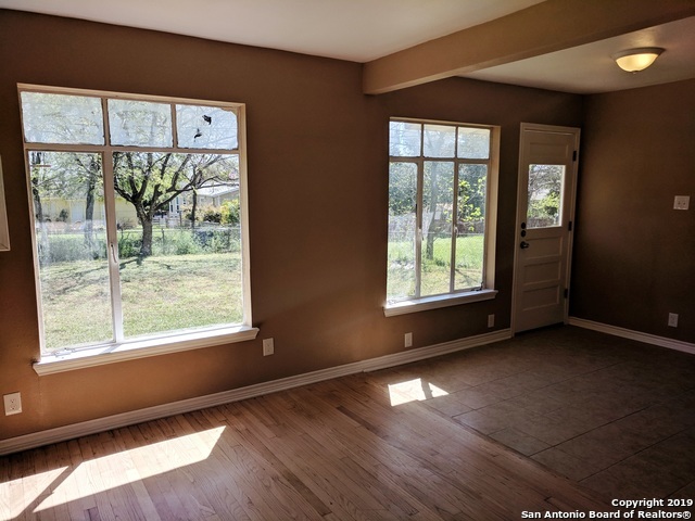 Building Photo - 346 Addax Dr