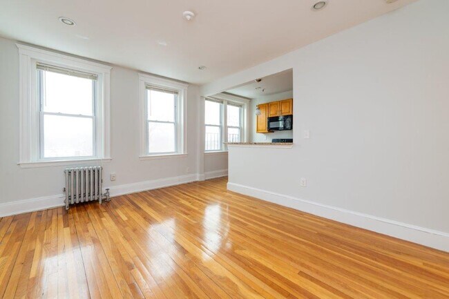 Foto del edificio - 286 Chestnut Hill Ave