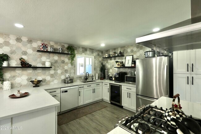 Foto del edificio - 1011 W Elna Rae St