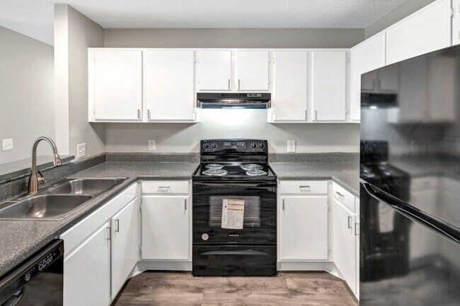Foto del edificio - Elm Creek Apartments