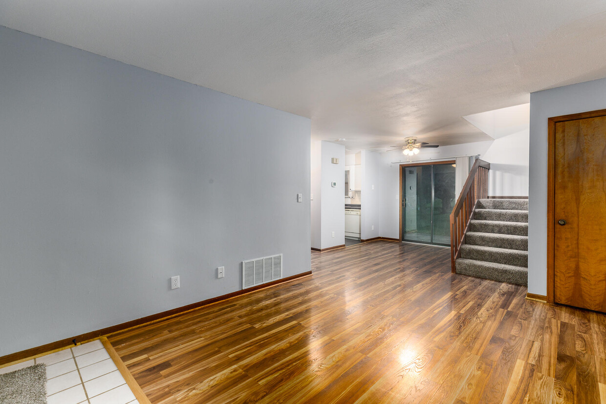 Foto principal - 2801 W Broadway