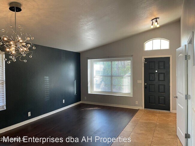 Building Photo - 4 br, 2 bath House - 3736 W ALAMEDA RD