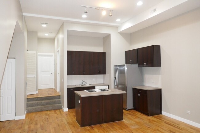 Foto del edificio - 1463 W Huron St