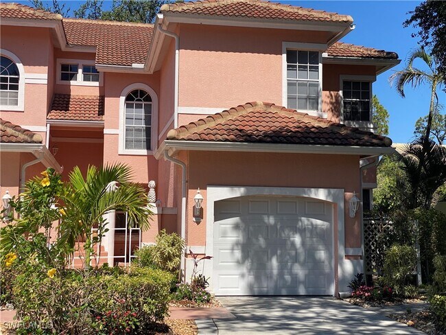 Foto del edificio - 15200 Cedarwood Ln
