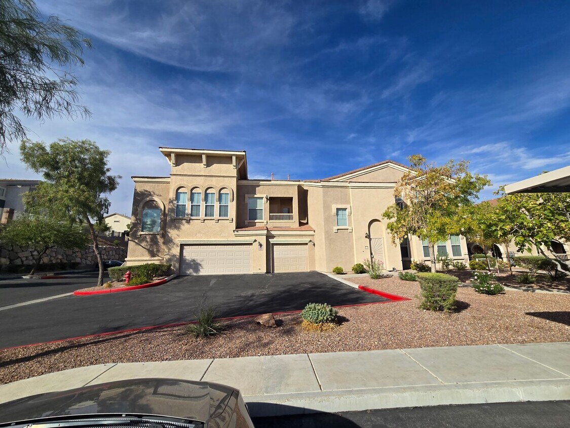 10550 W Alexander Rd, Las Vegas, NV 89129 House Rental in Las Vegas