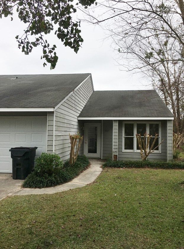 2327 Villa Dr Kinston Nc 28504 Apartments Kinston Nc Apartments Com