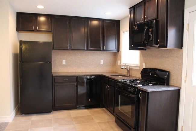 Foto del edificio - 3035 Harvard Rd