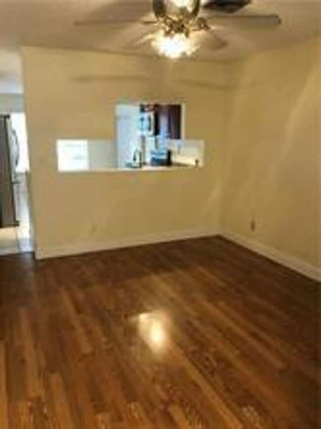 Building Photo - 1470 NW 93rd Terrace