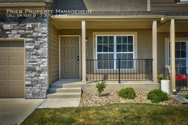 Building Photo - 3 bedroom in Olathe KS 66061