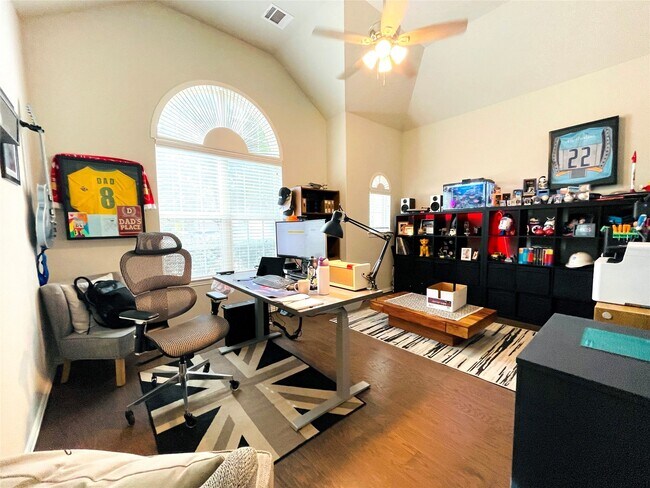 Building Photo - 3714 Lake Falls Dr