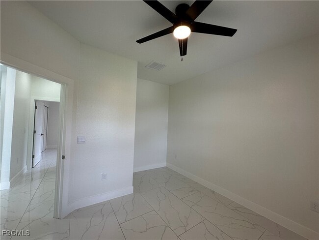Foto del edificio - 2414 Delta Ave N