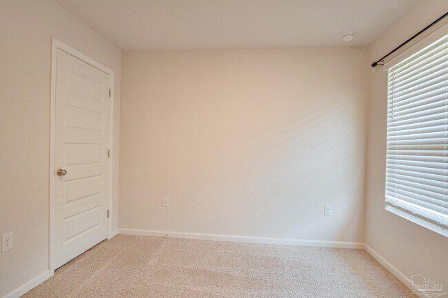 Foto del edificio - 7328 Lakeside Oak Ct