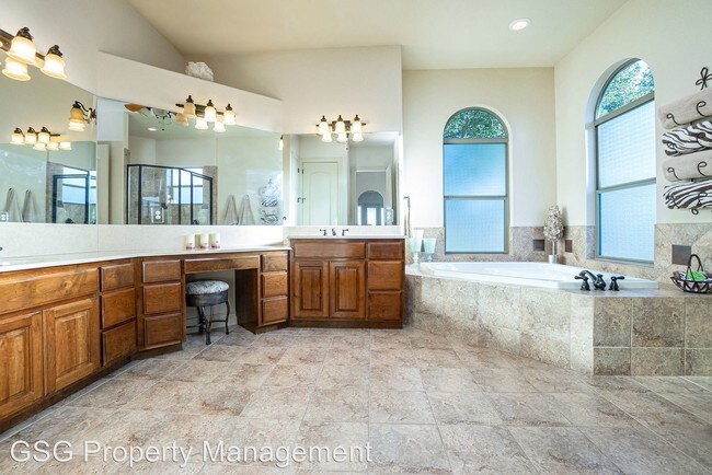 Building Photo - 4 br, 3 bath House - 25810 Echo Mountain