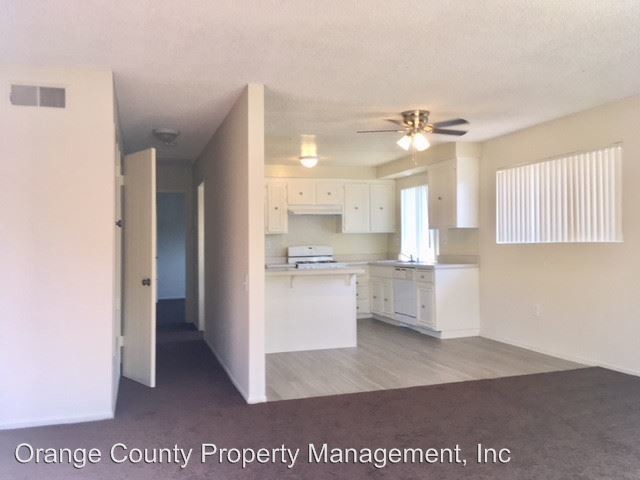 Building Photo - 2240 Franzen Ave