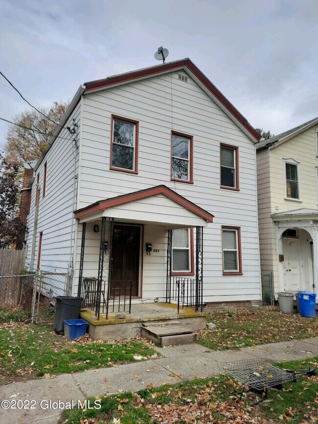 Foto del edificio - 1849 Highland Ave