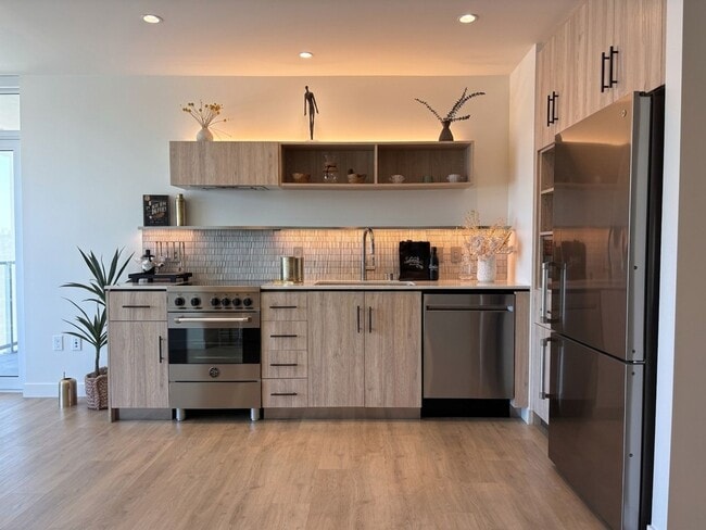 Interior Photo - Jardine Hollywood