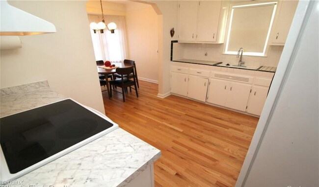 Foto del edificio - 3 br, 1 bath House - 1907 Clifton Ave