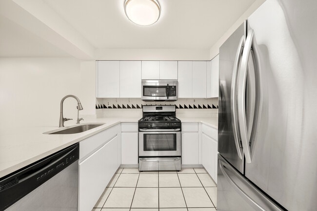 Building Photo - 303 Williams Ct