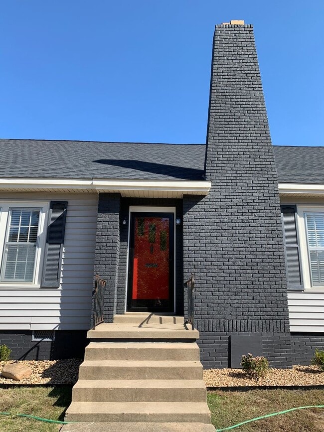 Foto del edificio - Downtown Jonesboro! 3 Bed 2 Bath