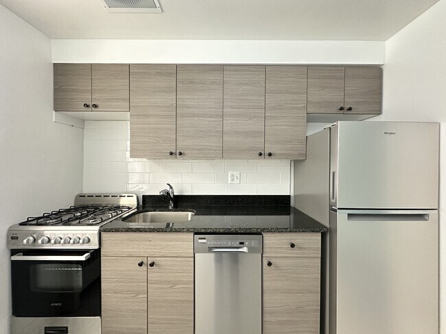 Foto del edificio - 6719 N California Ave