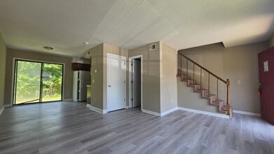 Building Photo - 1507 Linden St
