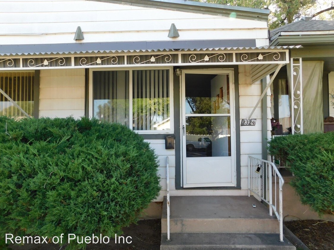 Primary Photo - 2322 E Orman Ave