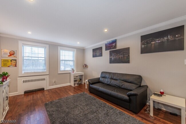 Foto del edificio - 378 Claremont Ave