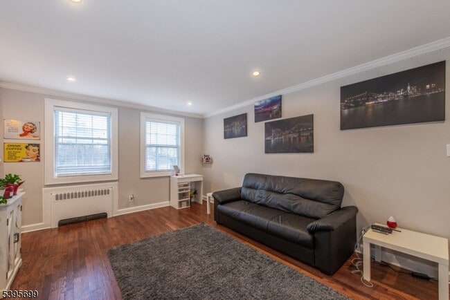 Building Photo - 378 Claremont Ave