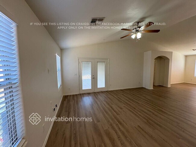 Building Photo - 3937 N 125th Dr