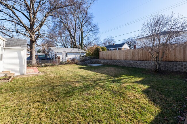 Building Photo - 9404 Corregidor Dr