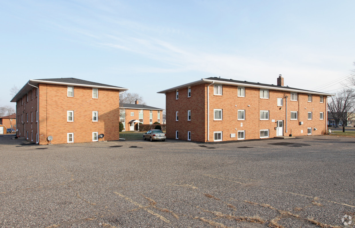 Building Photo - Lyndale Avenue Properties