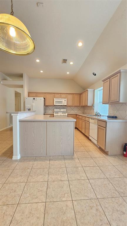 Building Photo - 1519 Mustang Crossing